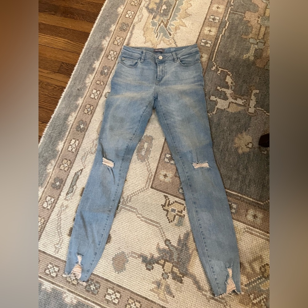 Girls DL 1961 distressed CHLOE skinny jean Size 14